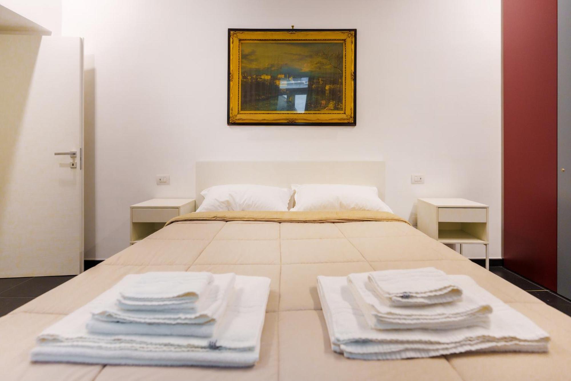 Casa Sasu - Design Modern Apartment เนเปิลส์ ภายนอก รูปภาพ